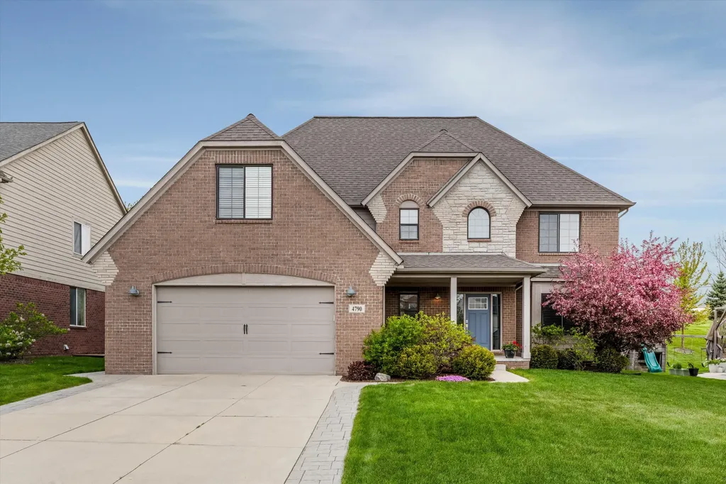 4790 Catalina Drive Oakland Charter Township MI 48359