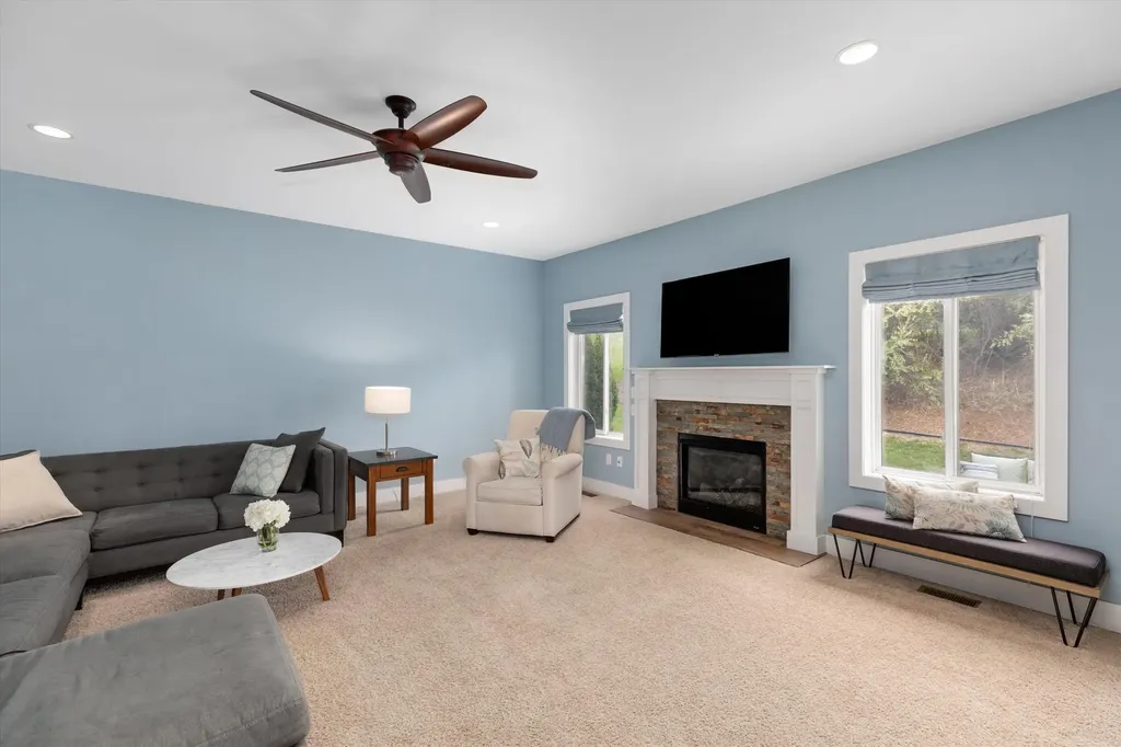4790 Catalina Drive Oakland Charter Township MI 48359