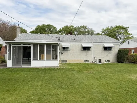 14165 Alexander Livonia City MI 48154