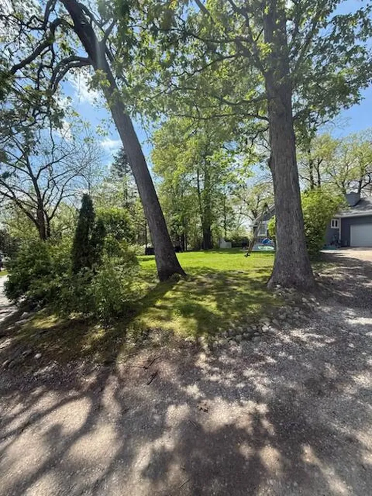 3793 Noble Genoa Township MI 48116