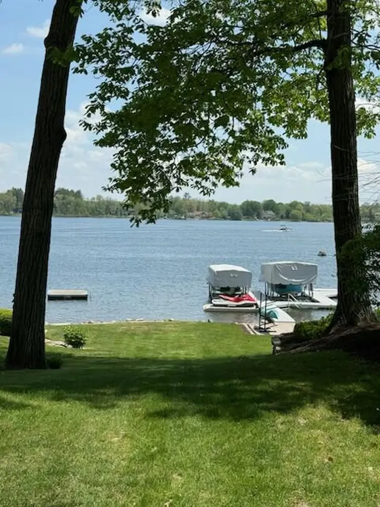 3793 Noble Genoa Township MI 48116
