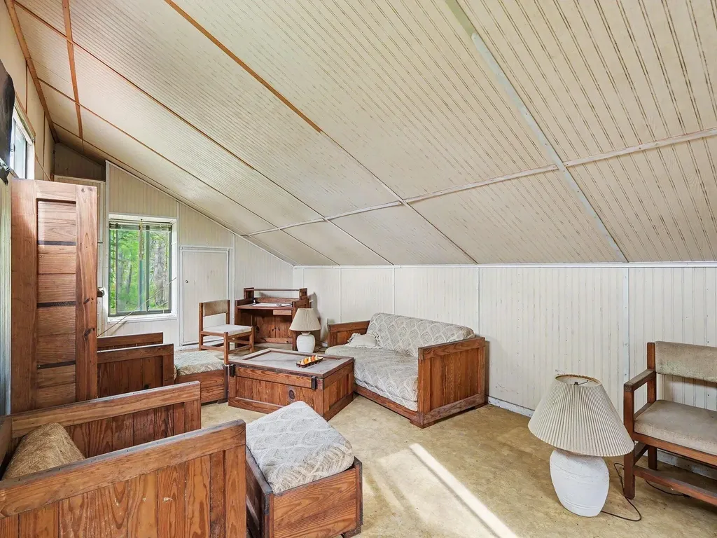 9089 Willow Augusta Charter Township MI 48191