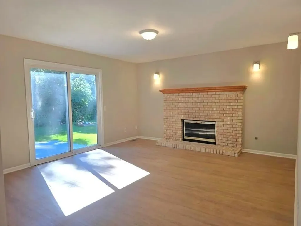 7023 Foxcreek Drive Canton Charter Township MI 48187