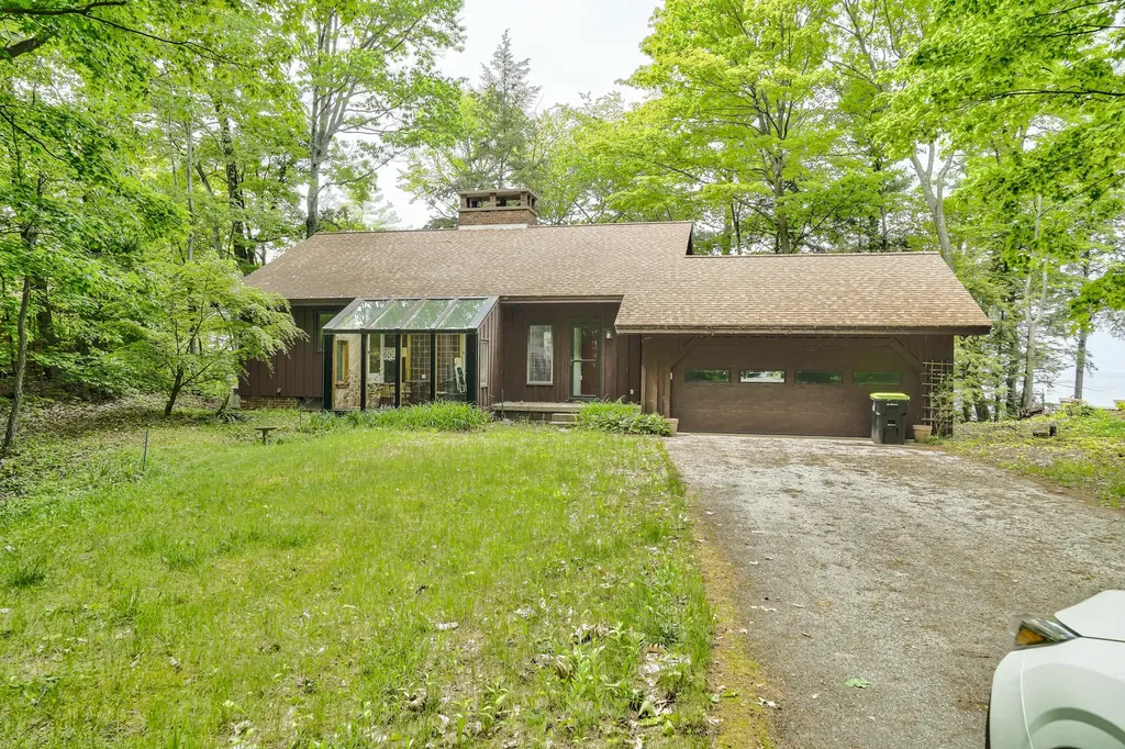 3929 Bay Valley Drive Unknown City MI 49690