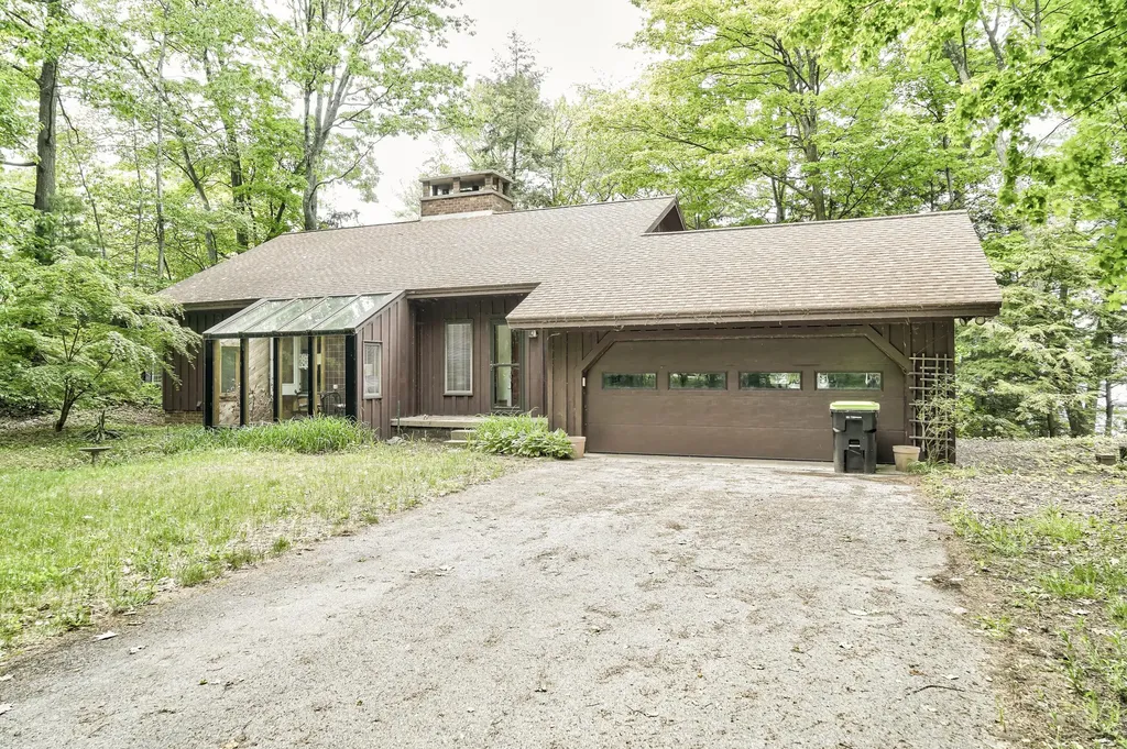 3929 Bay Valley Drive Unknown City MI 49690