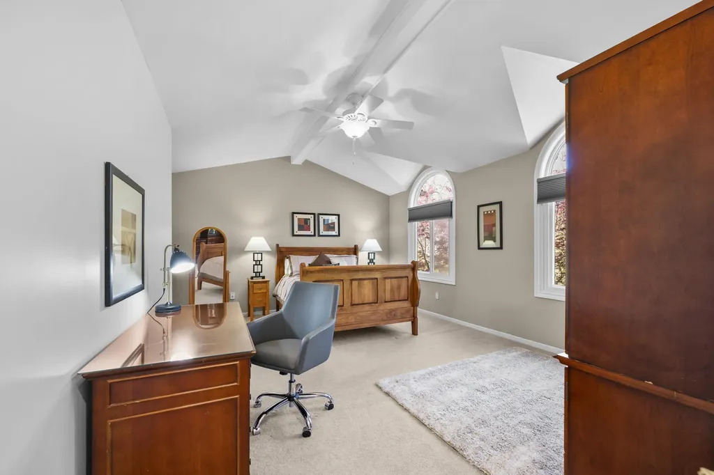 2119 Rochelle Park Drive Rochester Hills City MI 48309