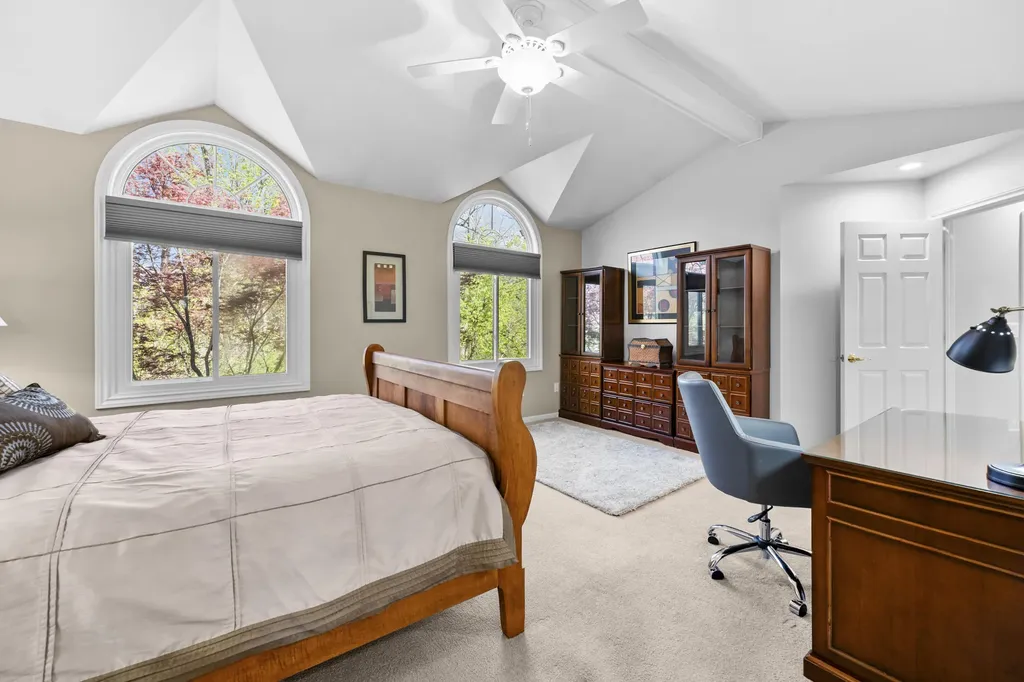 2119 Rochelle Park Drive Rochester Hills City MI 48309