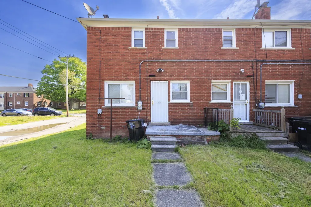 9521 Brace Street Detroit City MI 48228
