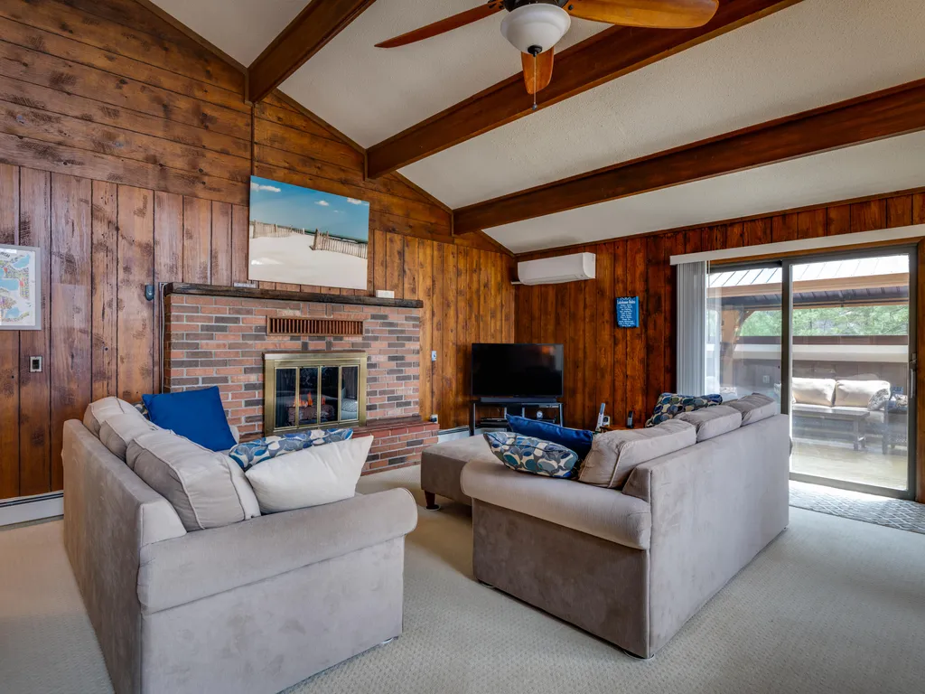 8838 Lakeshore Trail Montmorency Township MI 49709