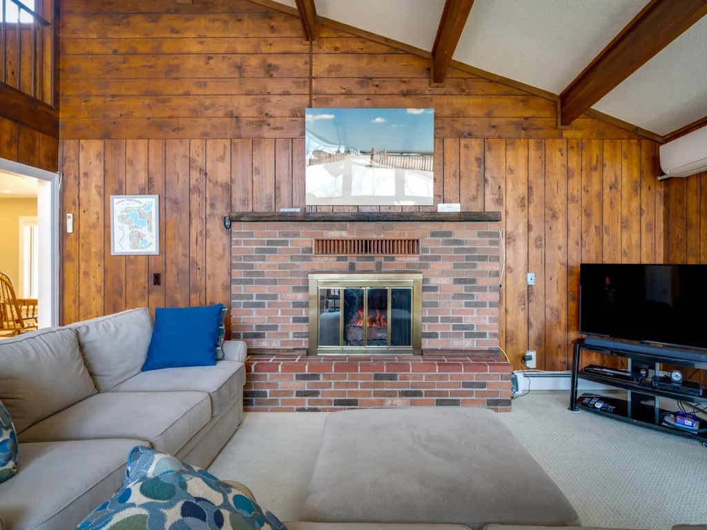 8838 Lakeshore Trail Montmorency Township MI 49709