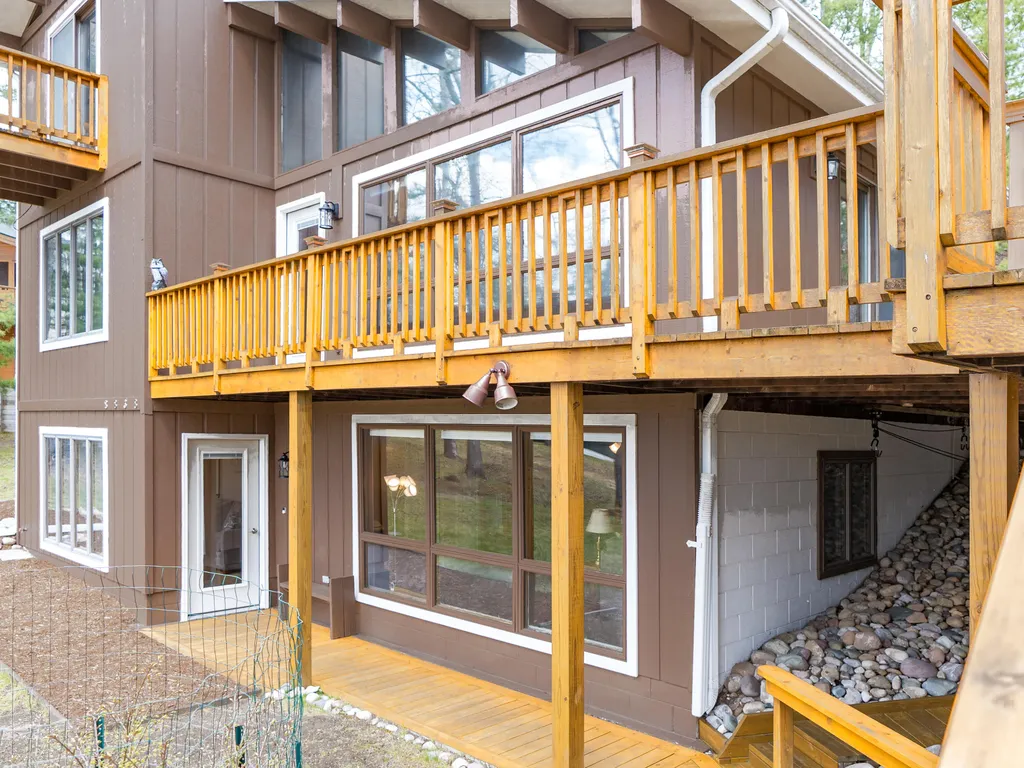 8838 Lakeshore Trail Montmorency Township MI 49709