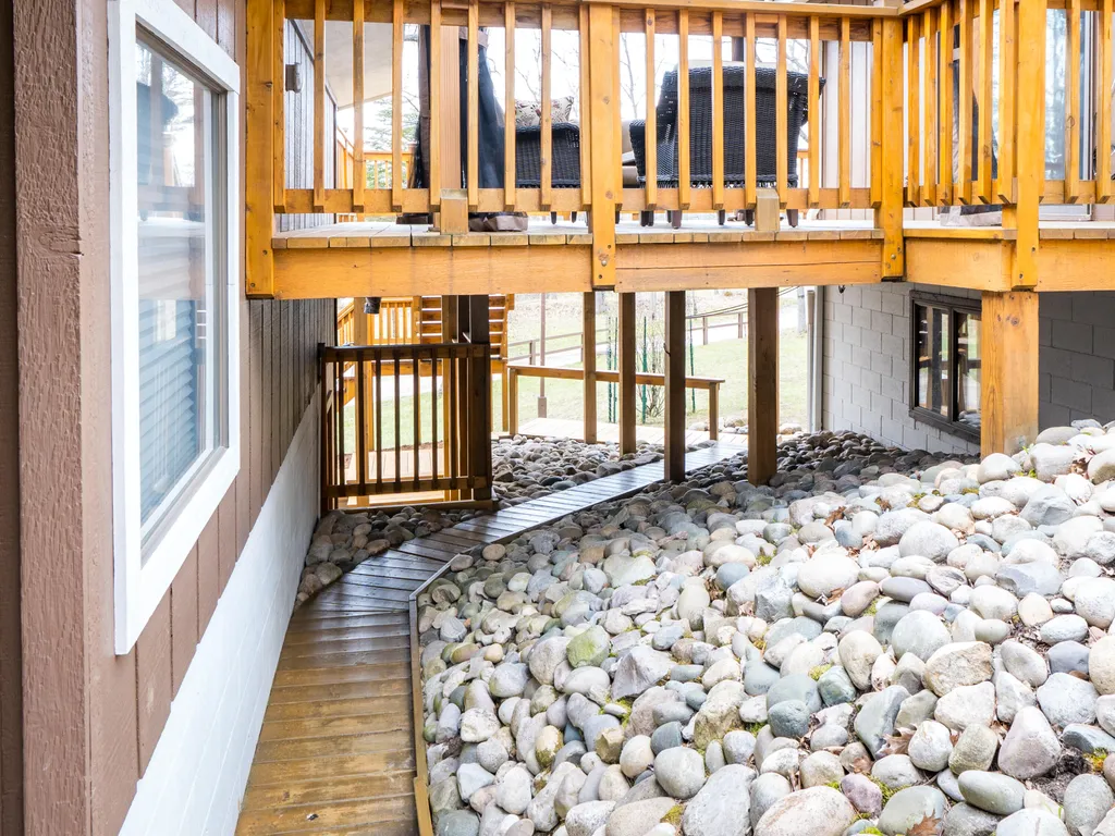 8838 Lakeshore Trail Montmorency Township MI 49709
