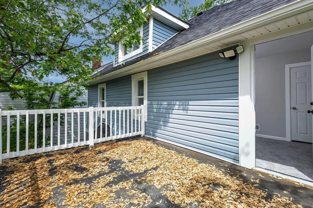 120 Woodland Street Detroit City MI 48202