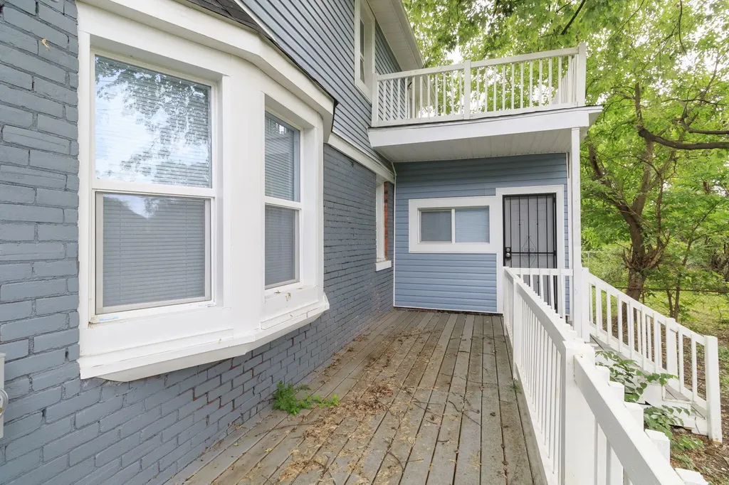 120 Woodland Street Detroit City MI 48202
