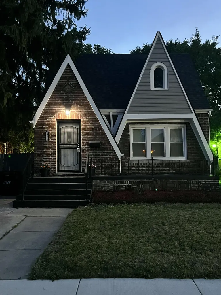 15111 Freeland Street Detroit City MI 48227
