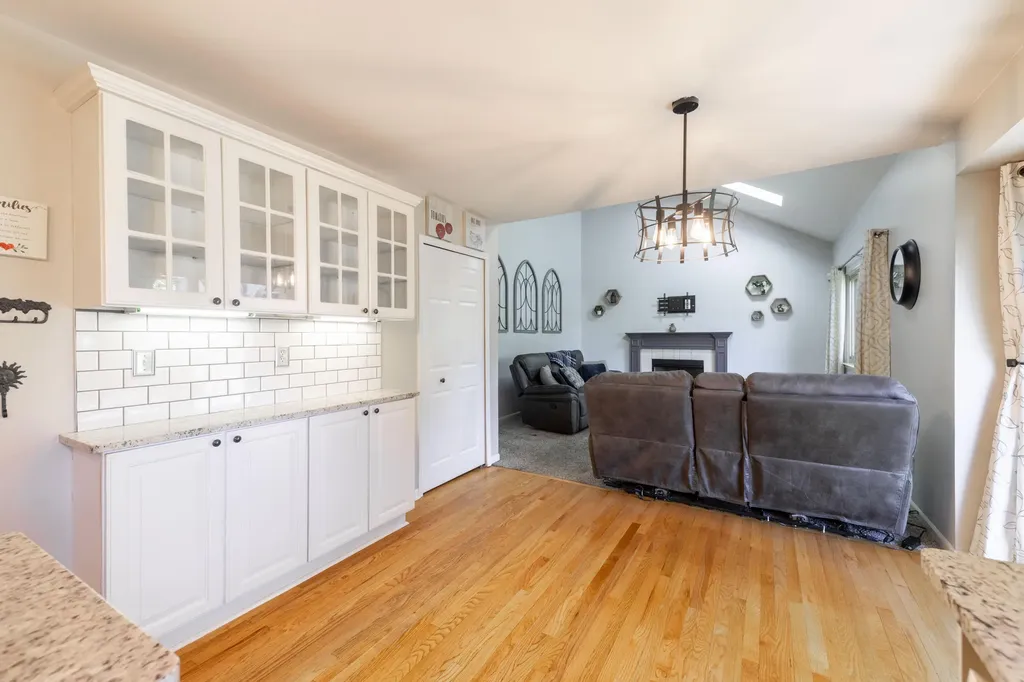 22006 Cherrywood Road Woodhaven City MI 48183