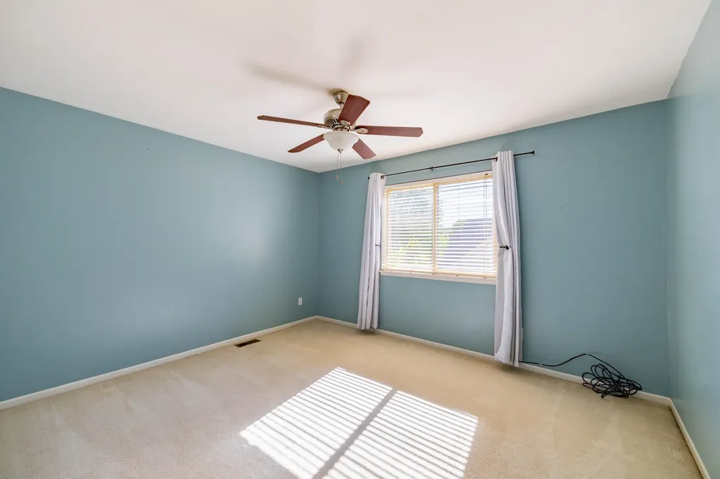 22006 Cherrywood Road Woodhaven City MI 48183