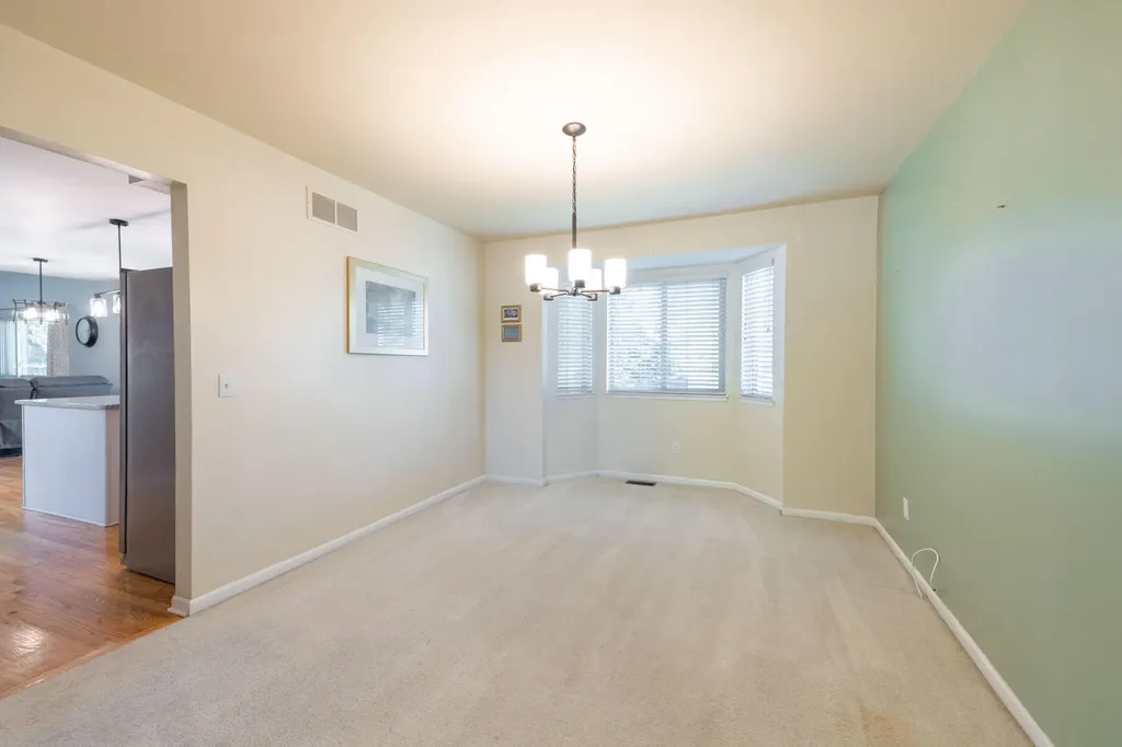 22006 Cherrywood Road Woodhaven City MI 48183