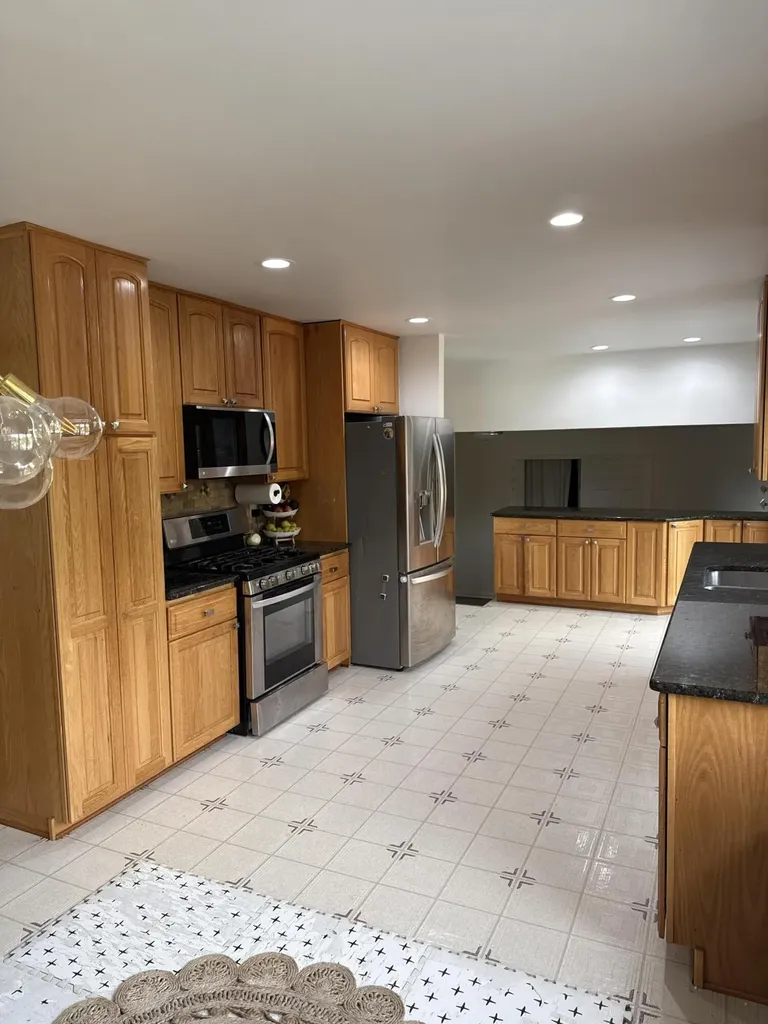 6079 Venice Drive Commerce Charter Township MI 48382