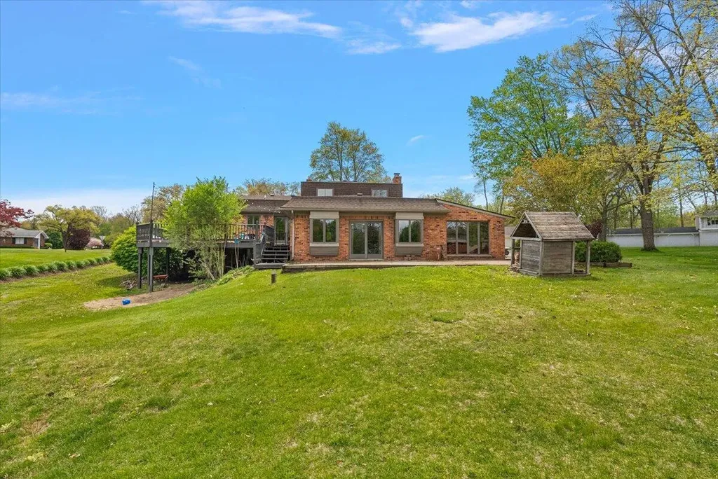 6079 Venice Drive Commerce Charter Township MI 48382