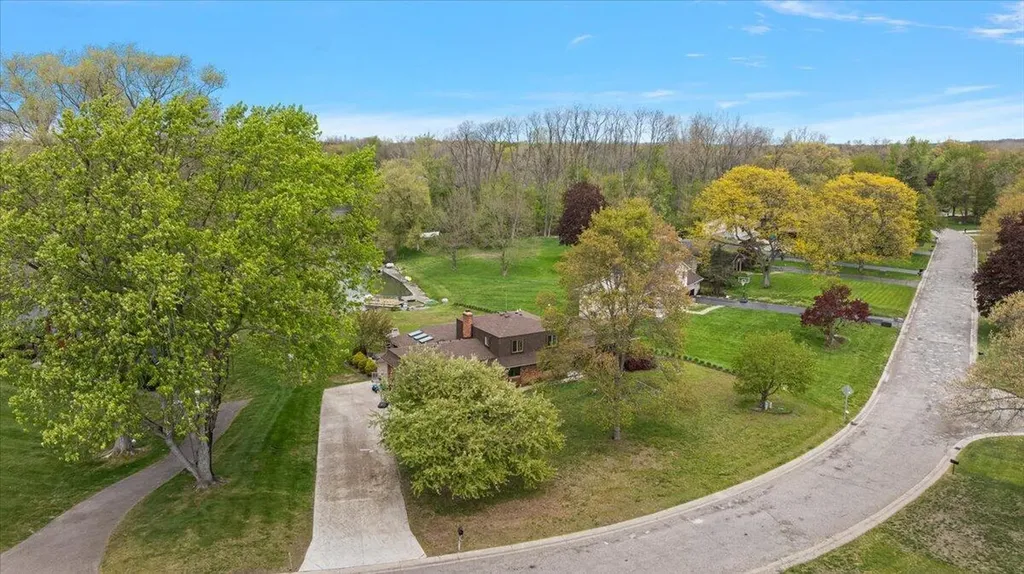 6079 Venice Drive Commerce Charter Township MI 48382