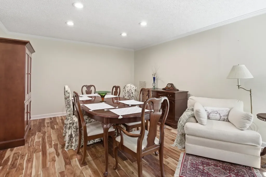 48797 Lansdowne Court Shelby Charter Township MI 48317