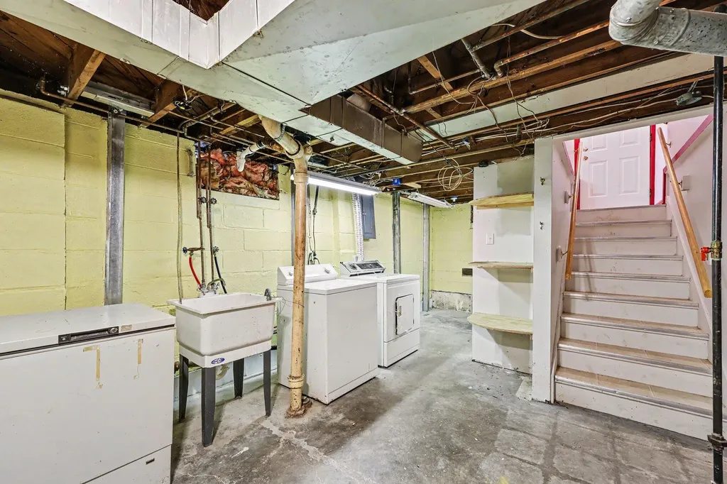 17241 Beech Daly Road Redford Charter Township MI 48240