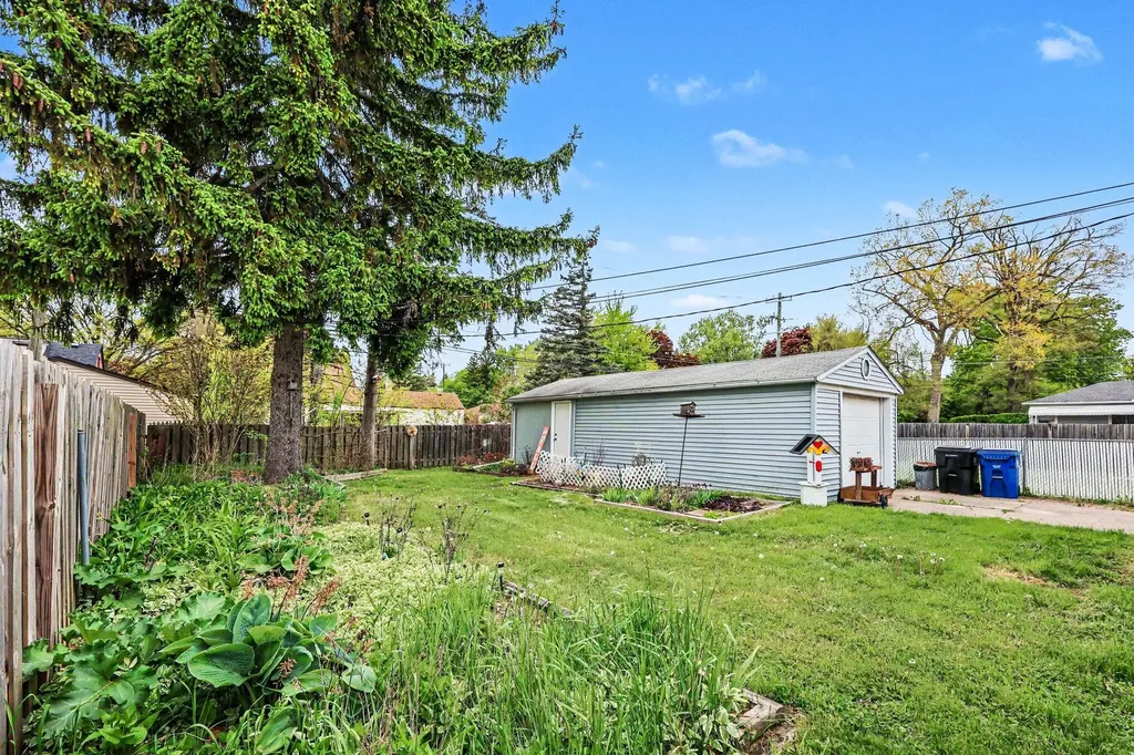 17241 Beech Daly Road Redford Charter Township MI 48240