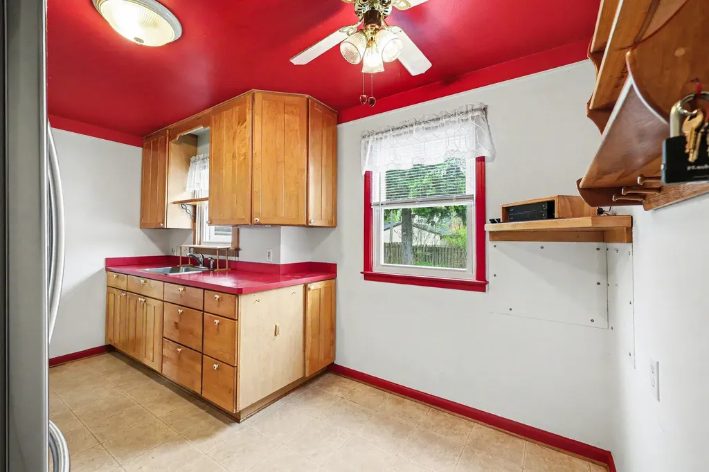 17241 Beech Daly Road Redford Charter Township MI 48240