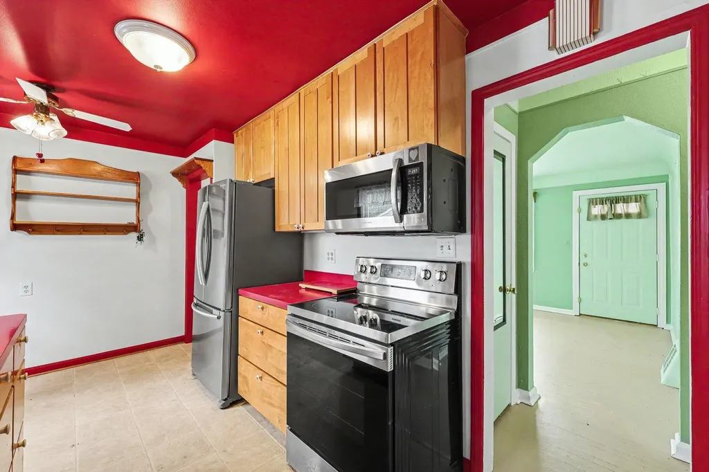 17241 Beech Daly Road Redford Charter Township MI 48240
