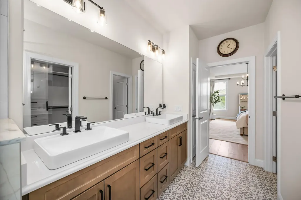 3247 Brackley Drive Ann Arbor City MI 48105