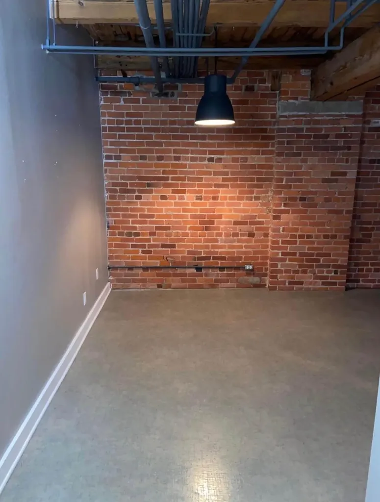 6533 E Jefferson Avenue Detroit City MI 48207