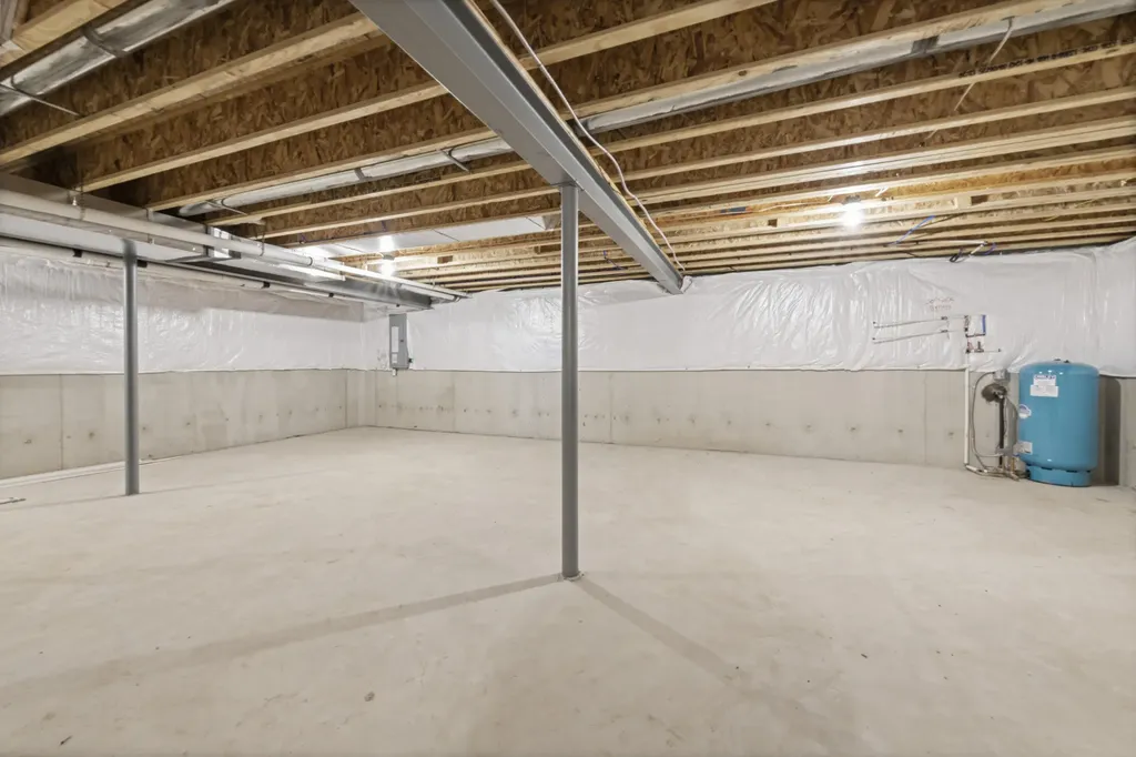 28510 Coyote Court Lyon Charter Township MI 48165