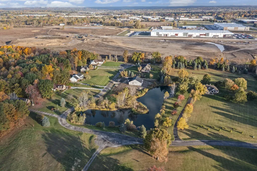 28510 Coyote Court Lyon Charter Township MI 48165