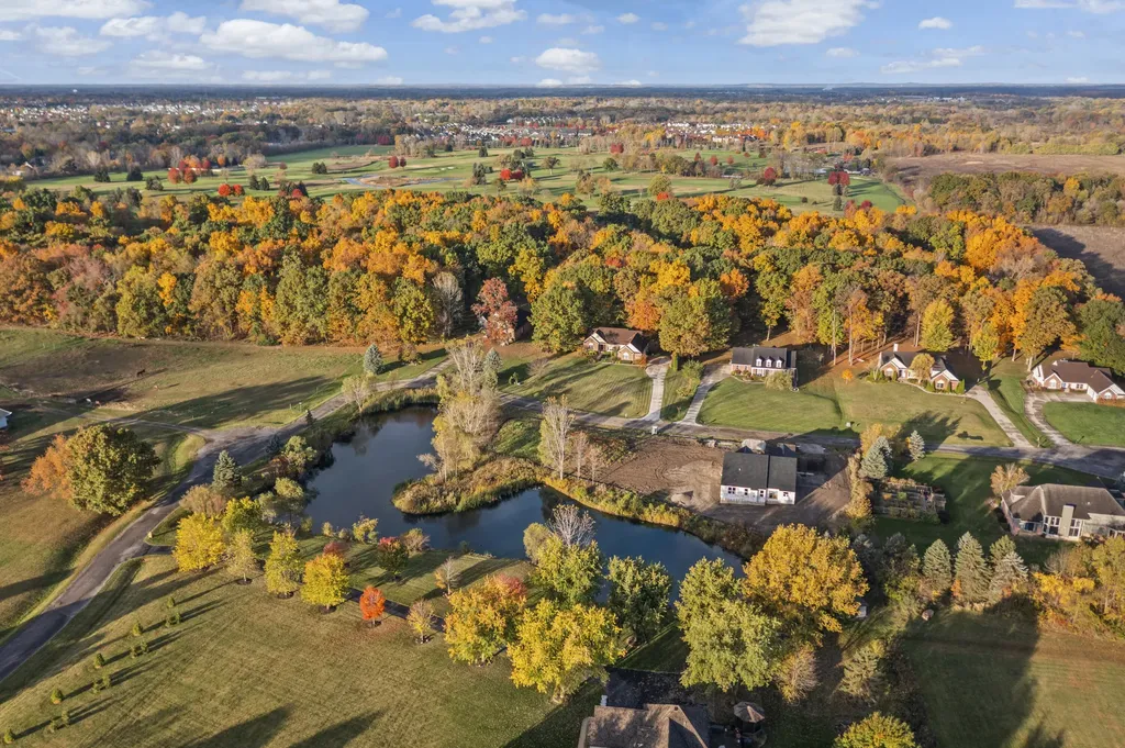 28510 Coyote Court Lyon Charter Township MI 48165