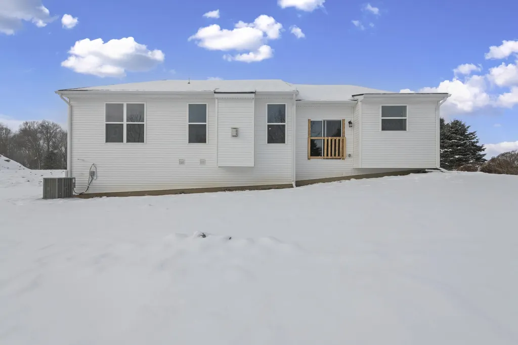 28510 Coyote Court Lyon Charter Township MI 48165