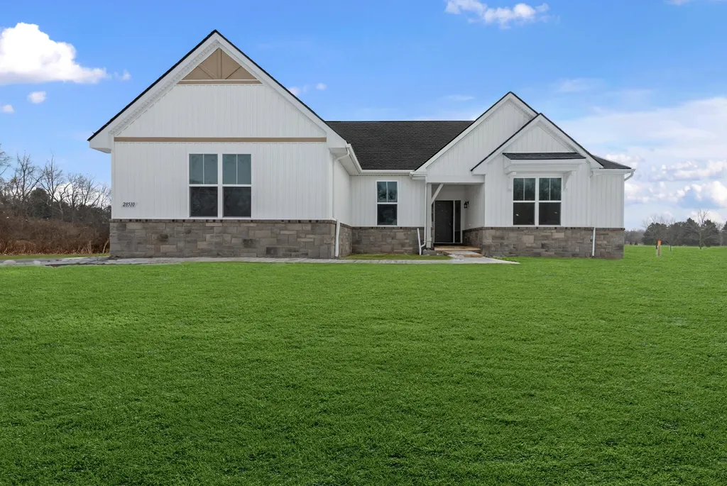 28510 Coyote Court Lyon Charter Township MI 48165