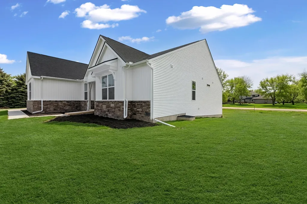 28510 Coyote Court Lyon Charter Township MI 48165