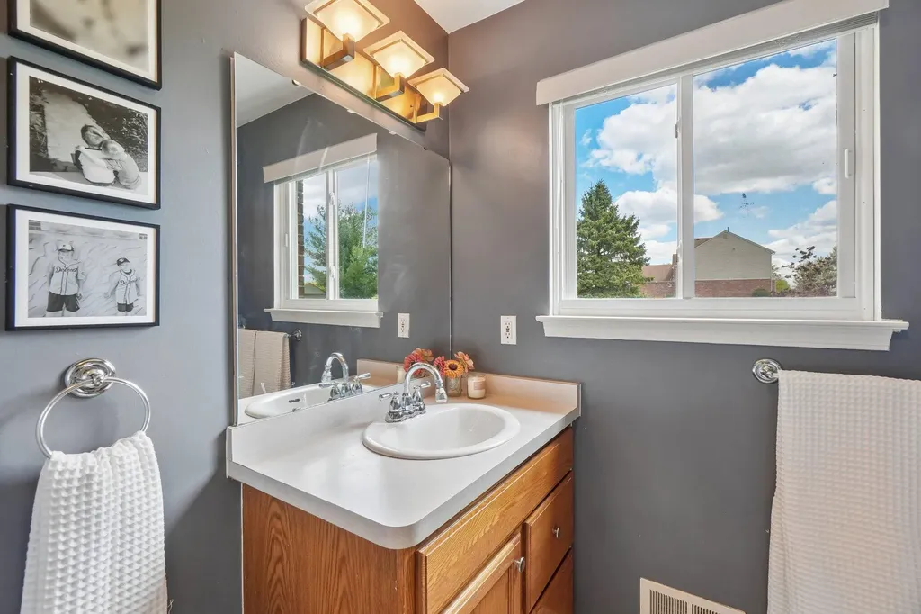 9001 N Pheasant Ridge York Charter Township MI 48176