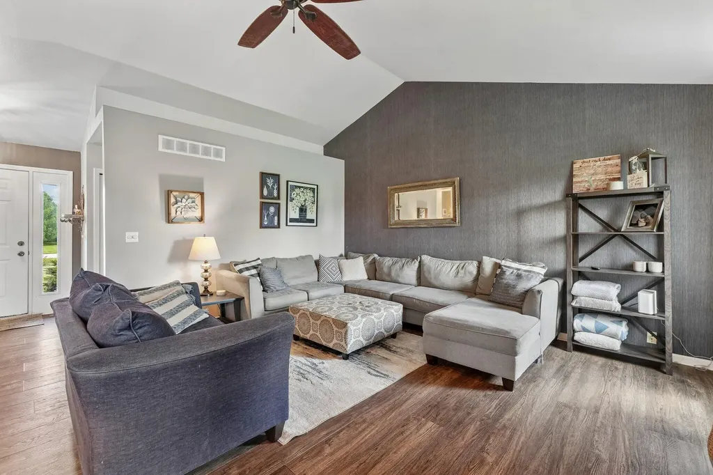 9001 N Pheasant Ridge York Charter Township MI 48176