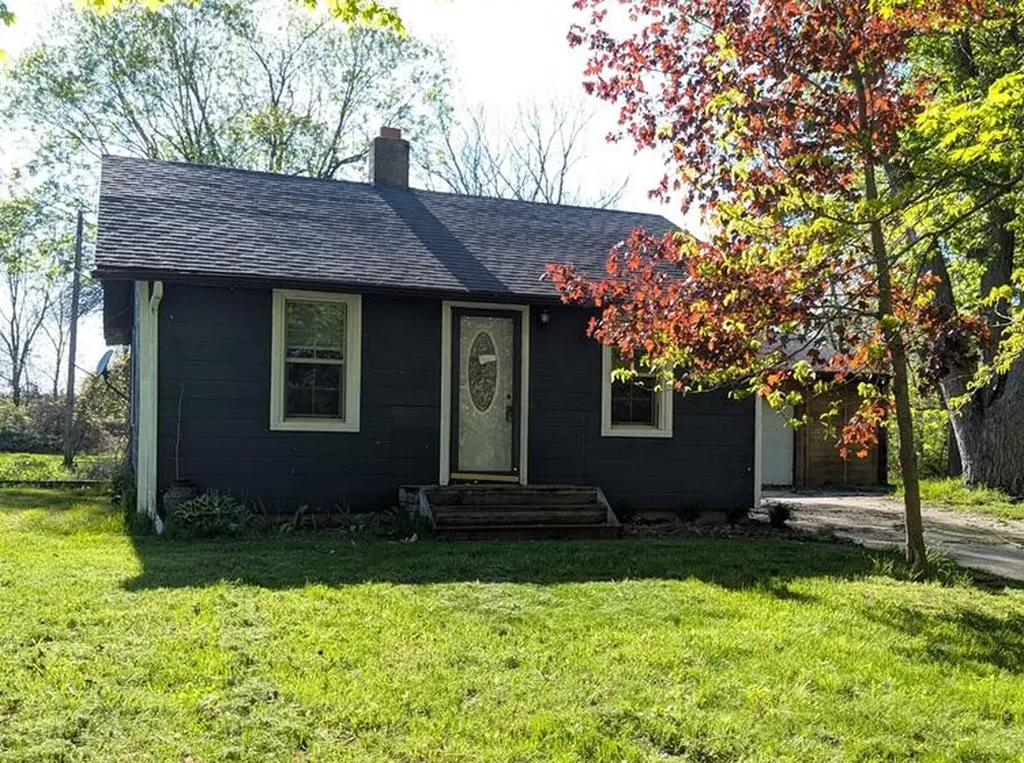 8836 Williams Road Dewitt Charter Township MI 48820