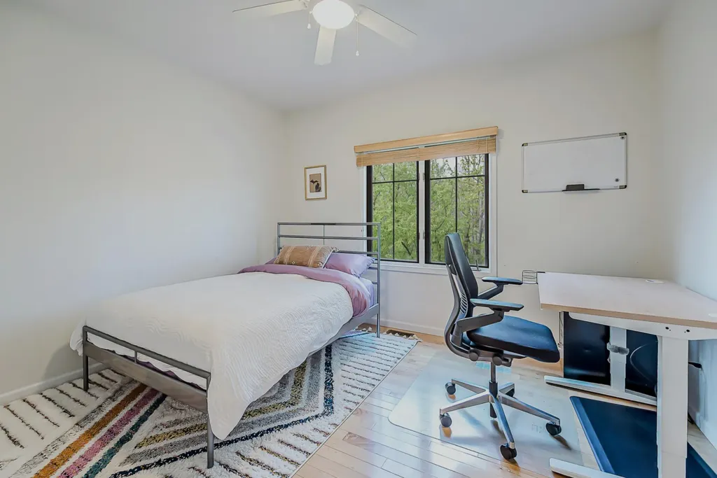 2072 Liberty Heights Ann Arbor City MI 48103