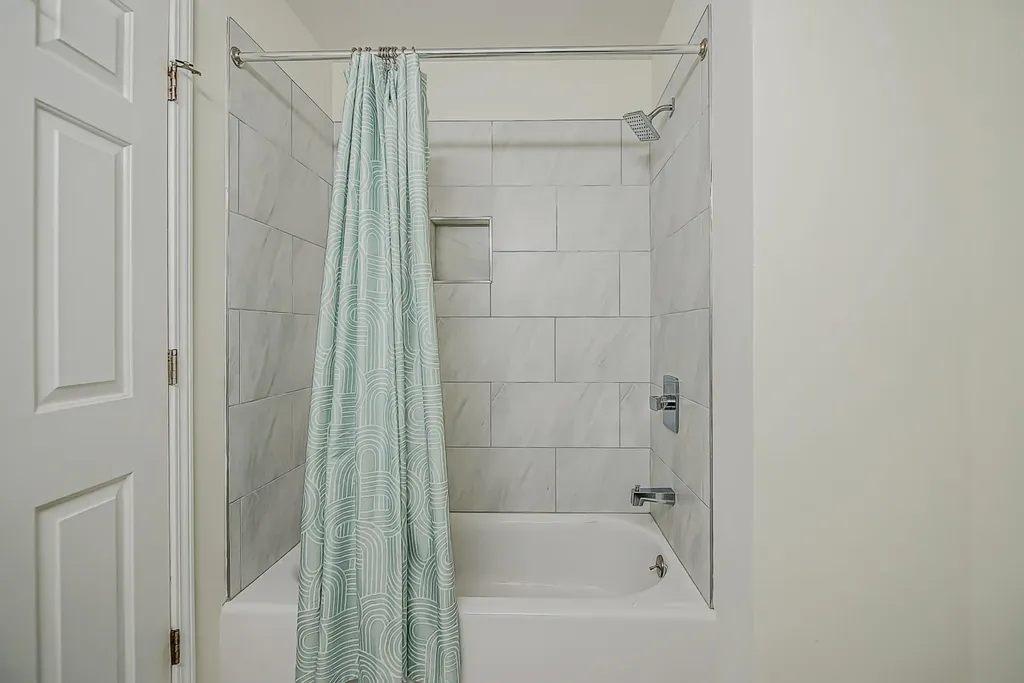 2072 Liberty Heights Ann Arbor City MI 48103
