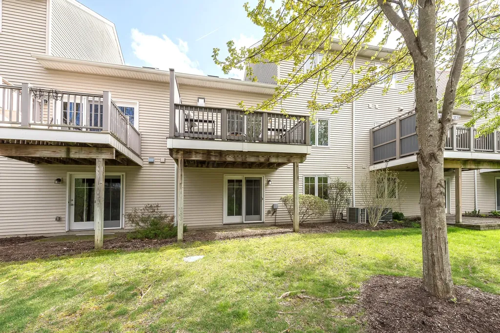 2072 Liberty Heights Ann Arbor City MI 48103