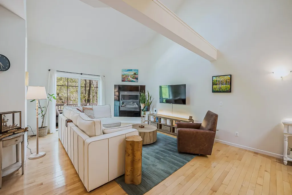 2072 Liberty Heights Ann Arbor City MI 48103