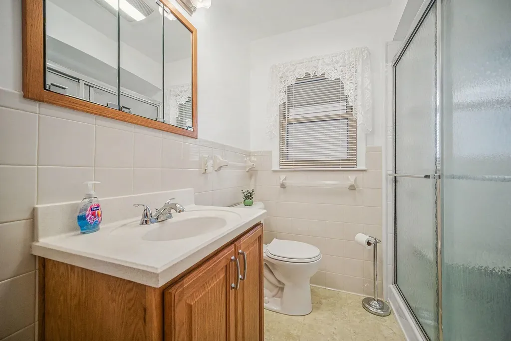 457 Everett Street Milan City MI 48160