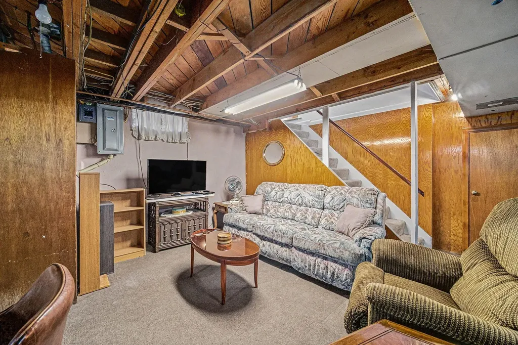 457 Everett Street Milan City MI 48160