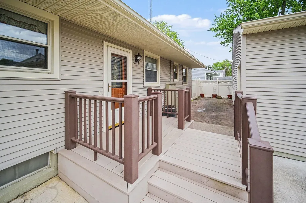 457 Everett Street Milan City MI 48160