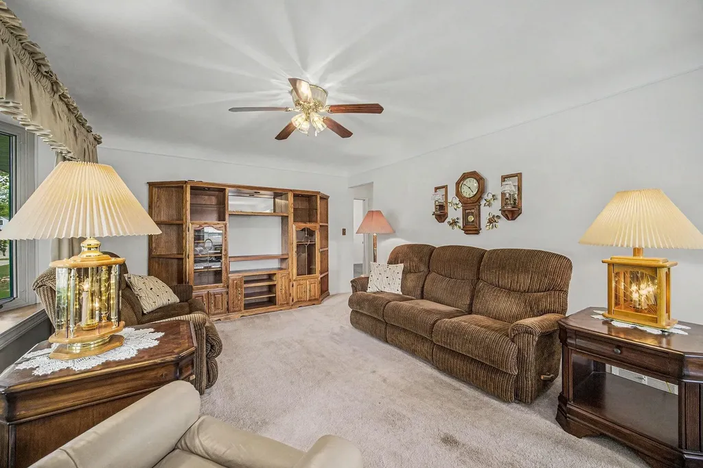457 Everett Street Milan City MI 48160