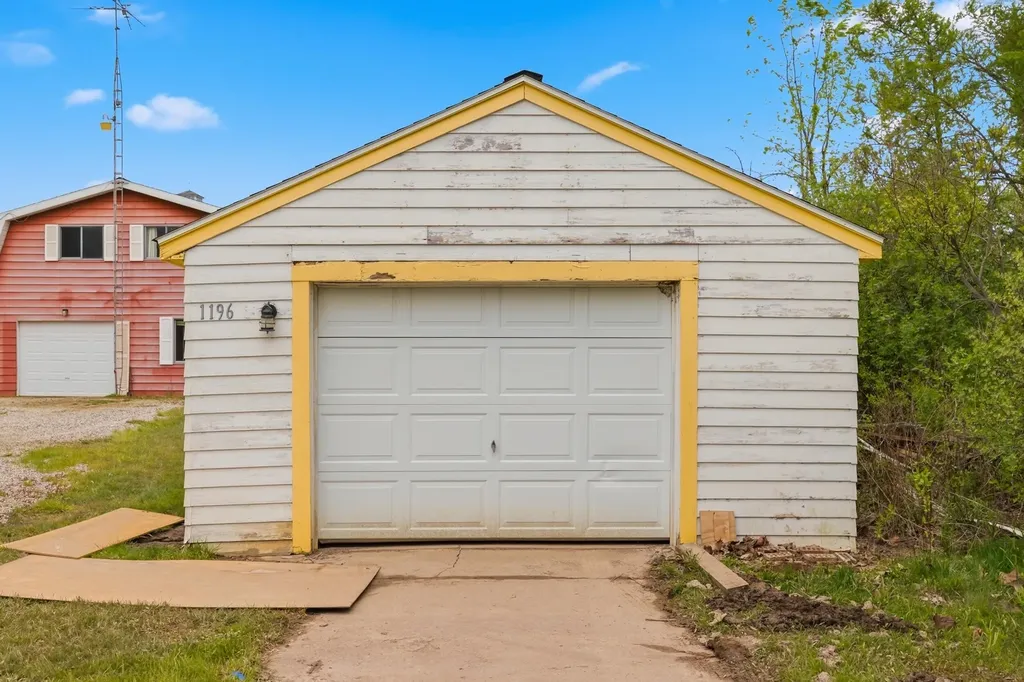 1196 Lakeview Drive Napoleon Township MI 49230